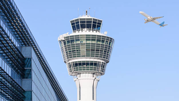 Controllo radar del traffico aereo